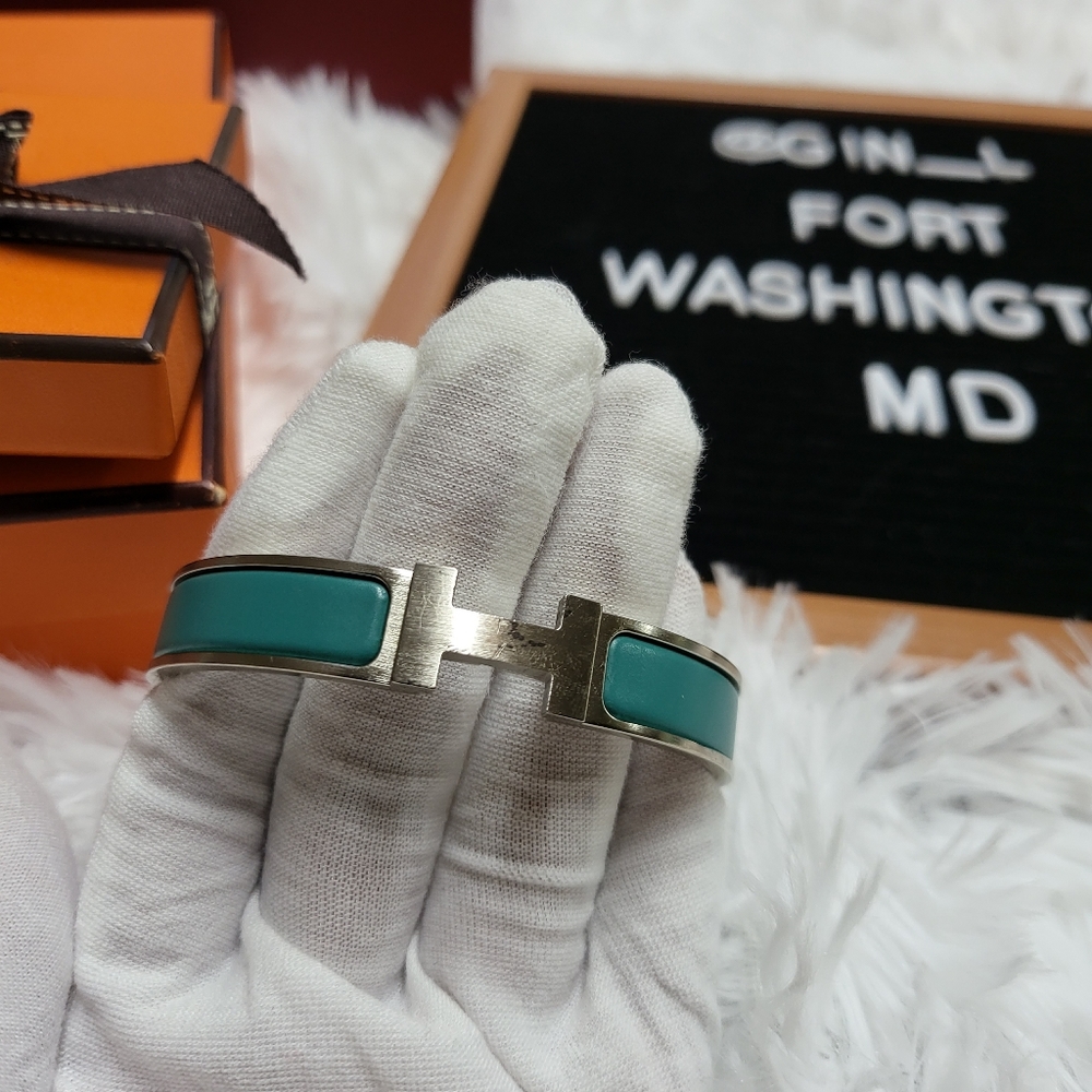 100% Authentic HERMÈS Clic HH Brushed Palladium-Plated Bracelet | Green | T6 (L)